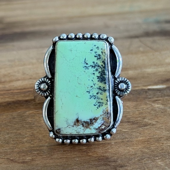 Vintage Jewelry - Vintage Style Genuine Citron Magnesite Gemstone Ring Size 8 Silver 925 Plated